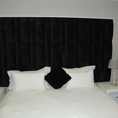 African Moon Corporate House Kempton Park Exterior foto