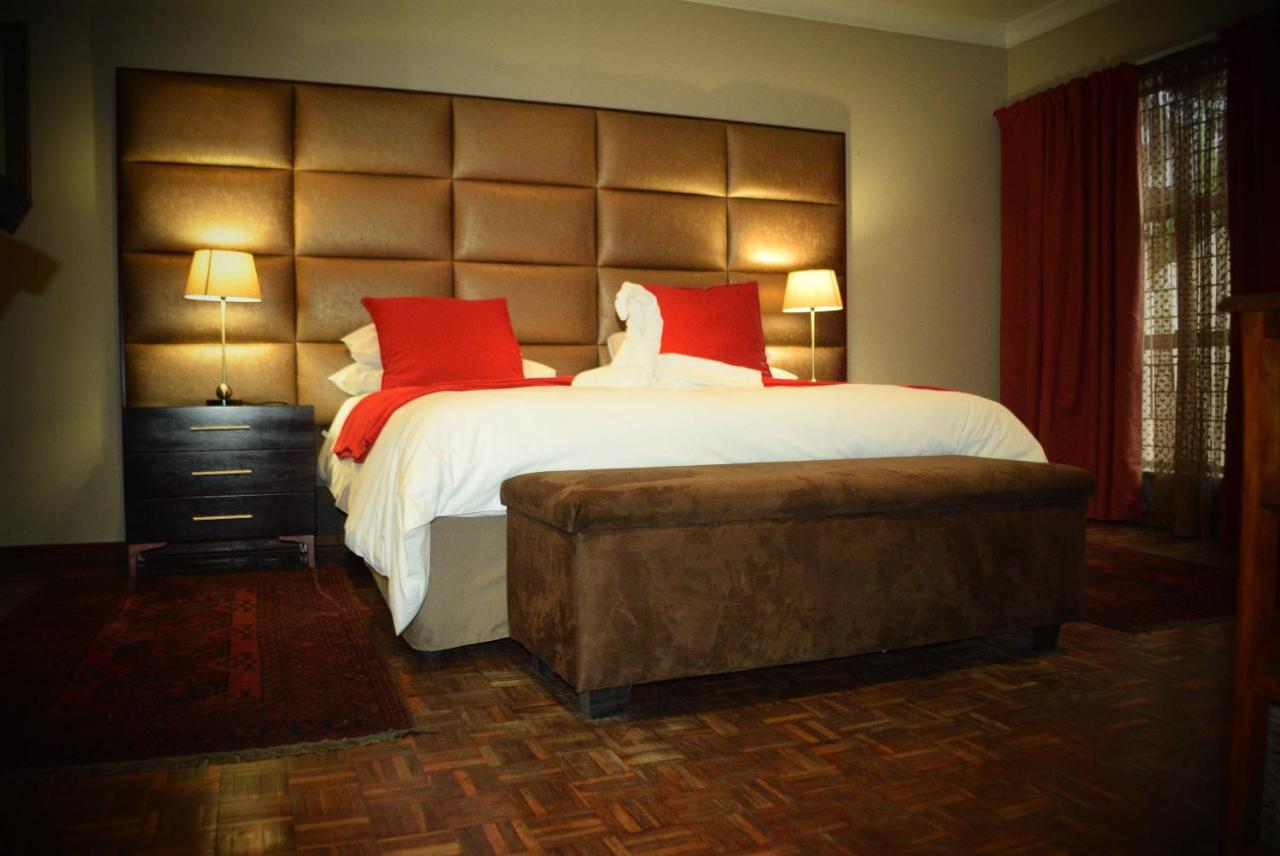 African Moon Corporate House Kempton Park Exterior foto